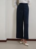 Navy Blue color option, Currently selected