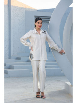 Label Niti Bothra - White Applique Rose Co-Ord (Set of 2)