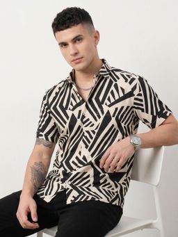 Charagh Din - Men Black Blended Regular Collar Ditto Fit Print Casual Shirt
