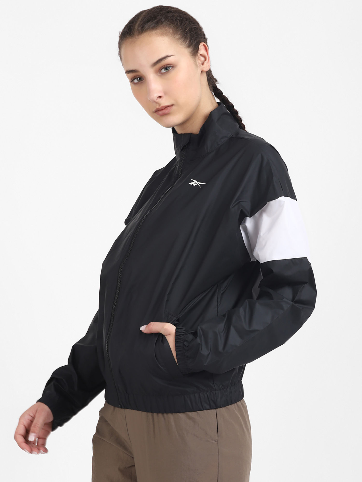 Buy Reebok Te Linear Logo Wvn Jacket Black Training Jacket Online