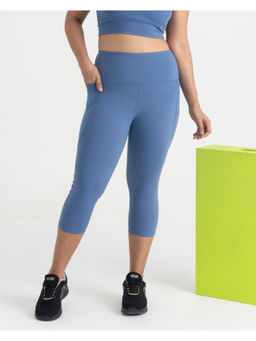 Hunnit - Women High Waisted Zen Capris Blue