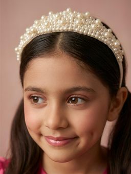 Choko - Girls White Pearl Floral Cluster Handcrafted Hairband(3-12 Years)