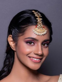 Fida - Wedding Gold Ethnic Kundan & Pearl Detailing Maangtikka For Women(OAW21 FIJMT32)
