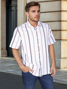 Wrangler - Men Striped White Relaxed Fit Shirt