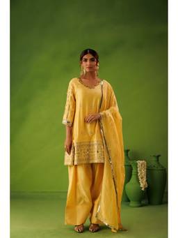 Kisakshi Jaipur - Yellow A-Line Mirror Work Farshi Salwar With Kurta And Dupatta