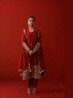 Kisakshi Jaipur - Rustic Red Halter Neck Kurta With Crop Coat, Pant And Dupatta