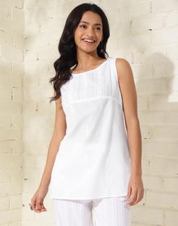 Fabindia - Cotton White Embroidered Chikankari Round Neck Slim Fit Short Tunic