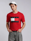 Red color option, Sold out, Currently selected