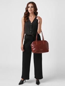 Caprese - Milo Ii Medium Cherry Red Shoulder Bag (M)