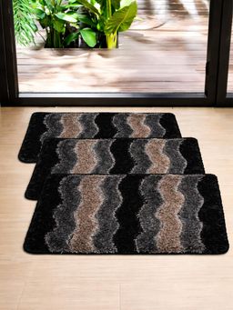 Kuber Industries - Wave Design Velvet Door Mat - Black & Grey (Pack of 3)