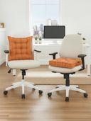 Orange color option, Currently selected