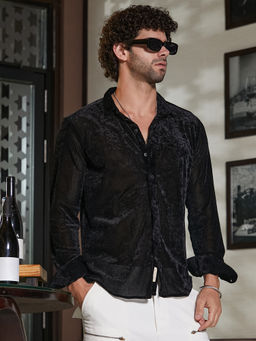 Campus Sutra - Men Onyx Black Solid Velvet Shirt