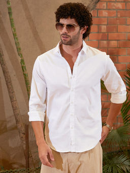 Campus Sutra - Men Daisy White Axis-Tactile shirt