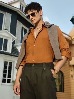 Campus Sutra - Men Orange Spiral knot-Tactile Shirt