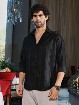 Campus Sutra - Men Onyx Black Ripple-Edge Shirt