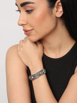 Niska - Boho Oxidised Floral Hand Cuff