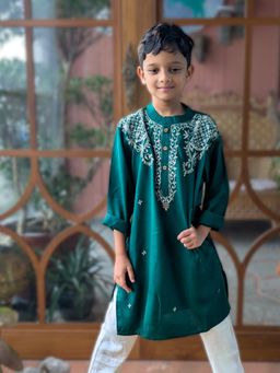 Tura Turi - Boys Green Mandarin Neck Kurta with Pyjama