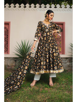 POMCHA - Roop Rang Hand Block Anarkali (Set of 3)