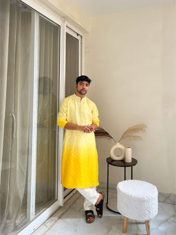 KISAH - Mens Yellow Embellished Kurta With Trouser (Set of 2)