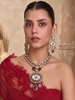 RUNORAA - The Vermilion Eye Jewellery Set