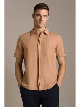 Louis Philippe - Men'S Peach Relaxed Fit Solid Casual Shirt