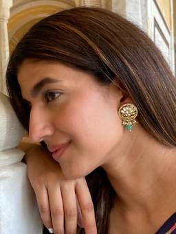 AVSA JEWELS - Gold Antique Polki Stud Earrings