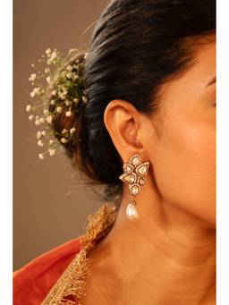 AVSA JEWELS - White Shona Victorian Pearl Polki Earrings