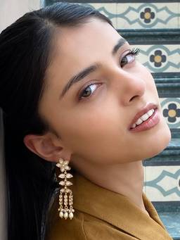 AVSA JEWELS - Aaliya Kundan Gold Finish Floral Earrings