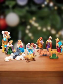 UMAI - Gleevers Resin Christmas Nativity Crib Set of 13 Statues (5 Inch)