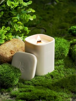 UMAI - Tbh Ebony Agalwood Dy-230703A Fragrance Candle