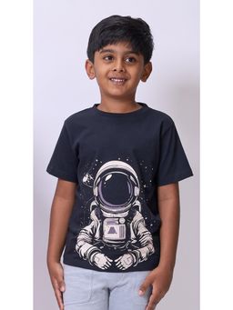 Kauma - Black Astronaut Graphic T-Shirt
