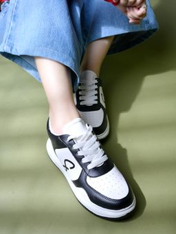 Shoetopia - Girls Black Smart Casual Lace-Up Trendy Sneakers
