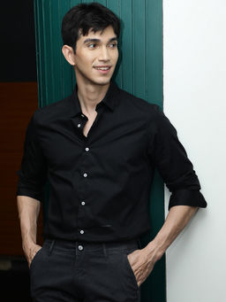 Rare Rabbit - Black Solid Casual Shirts