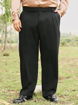 Instafab Plus - Men Solid Black Pleated Trouser