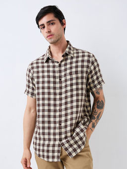 Spykar - Men Brown Slim Fit Checks Half Sleeves Casual Shirt