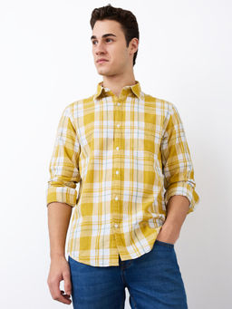 Spykar - Men Yellow Slim Fit Checks Full Sleeves Casual Shirt
