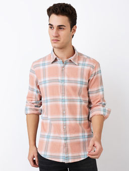 Spykar - Men Peach Slim Fit Checks Full Sleeves Casual Shirt
