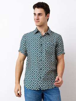 Spykar - Men Teal Slim Fit Printed Half Sleeves Casual Shirt