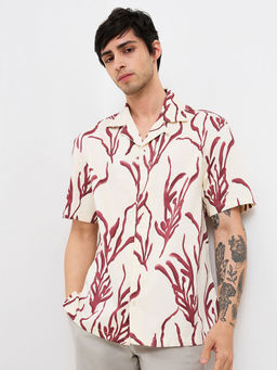 Spykar - Men Red Relaxed Fit Printed Half Sleeves Casual Shirt