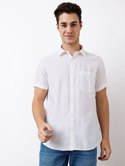 Spykar - Men White Slim Fit Half Sleeves Casual Shirt
