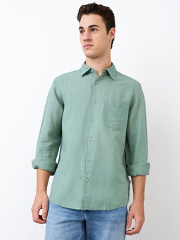 Spykar - Men Green Slim Fit Solid Full Sleeves Casual Shirt