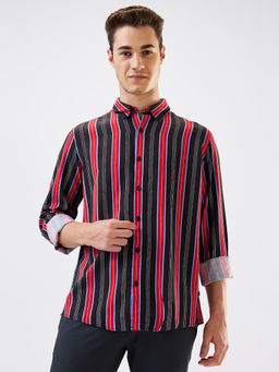Spykar - Men Red and Black Slim Fit Stripes Casual Shirt