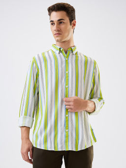 Spykar - Men Green and White Slim Fit Stripes Casual Shirt