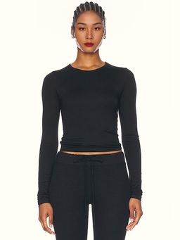 Eterne - Fitted Crewneck Long Sleeve T-Shirt