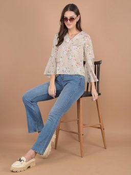 CRIMSOUNE CLUB - Women Beige Floral Print V-Neck Crop Top