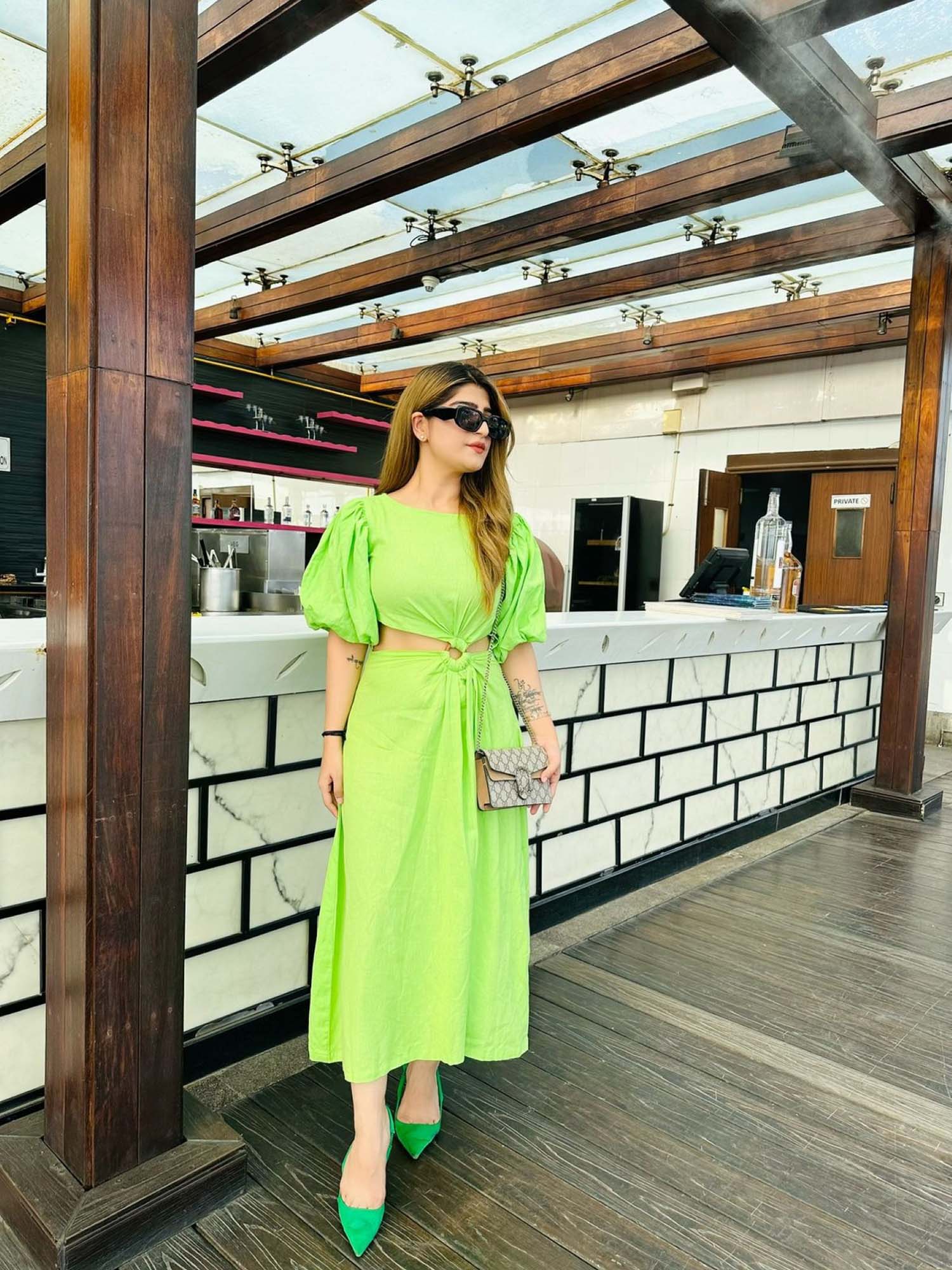 Calla Aura Neon Green Solid/Plain Midi Dress-image-11