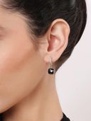 Black color option, Sold out, Currently selected