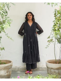 Label Earthen - Saloni Sitara Kurta with Pant (Set of 2)