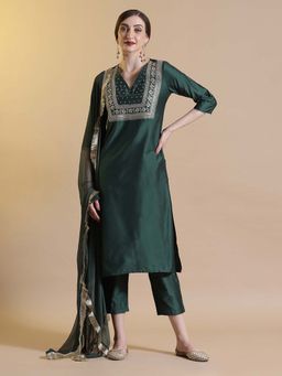 STYLEBAAZI - Green Embroidered V-Neck Kurta and Pant with Dupatta (Set of 3)