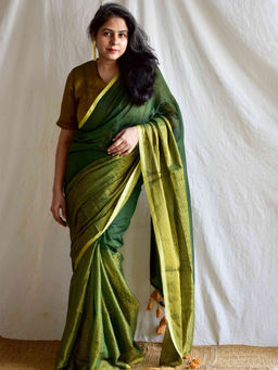Sundarii - Green Balihaar Mul Tissue Saree with Unstitched Blouse